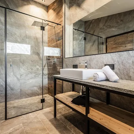 Wilderer 2-4 Personen